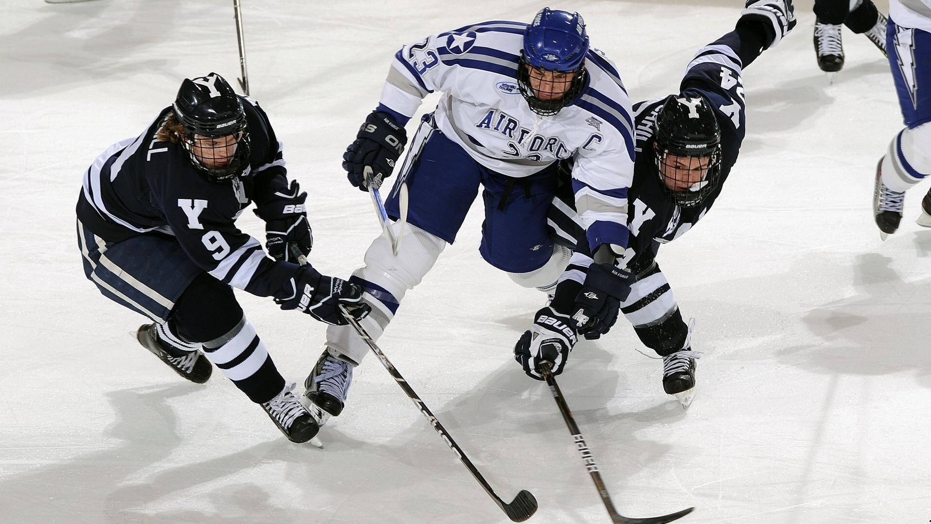 里夫斯，球队现在就是要继续磨合 相处时间越久就会越默契