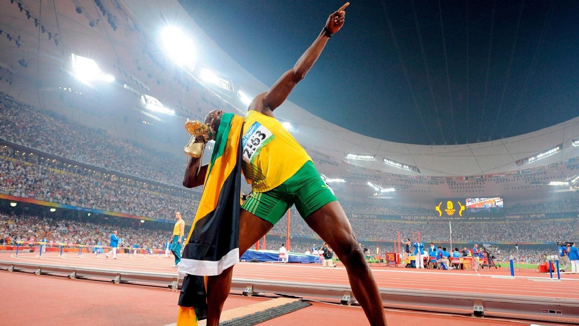 媒体人晒广厦主场布置照，总冠军地贴、颁奖台、三潭映月已就绪