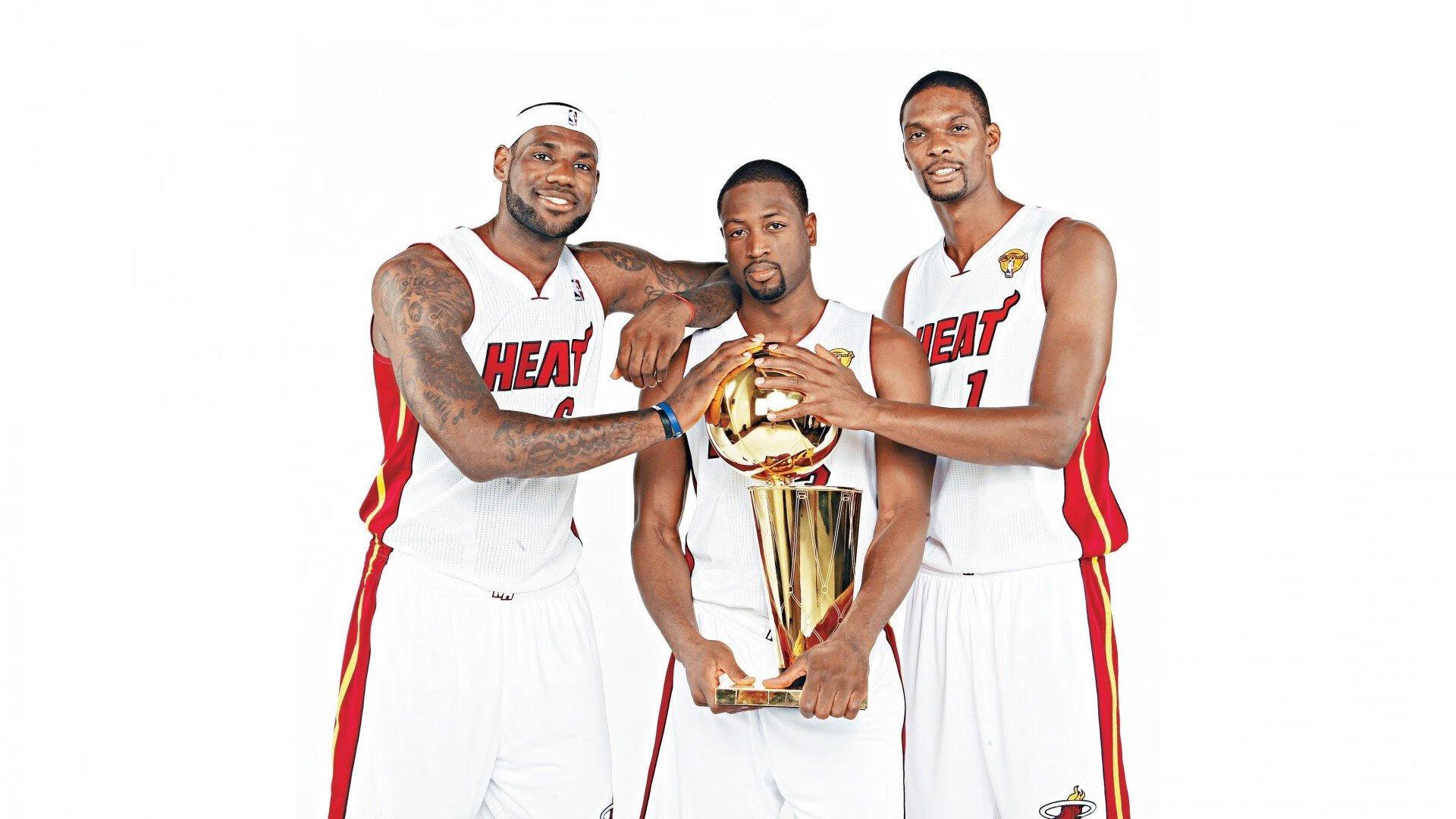 瓦兰合同风波,薪资专家解读NBA球员流动的约束力,买断成唯一出路