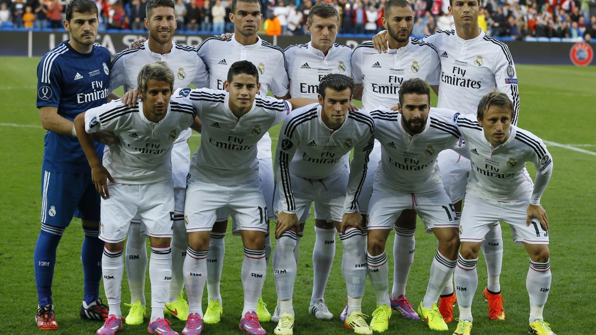 湖人队未来蒙上迷雾，多队观望詹姆斯动向